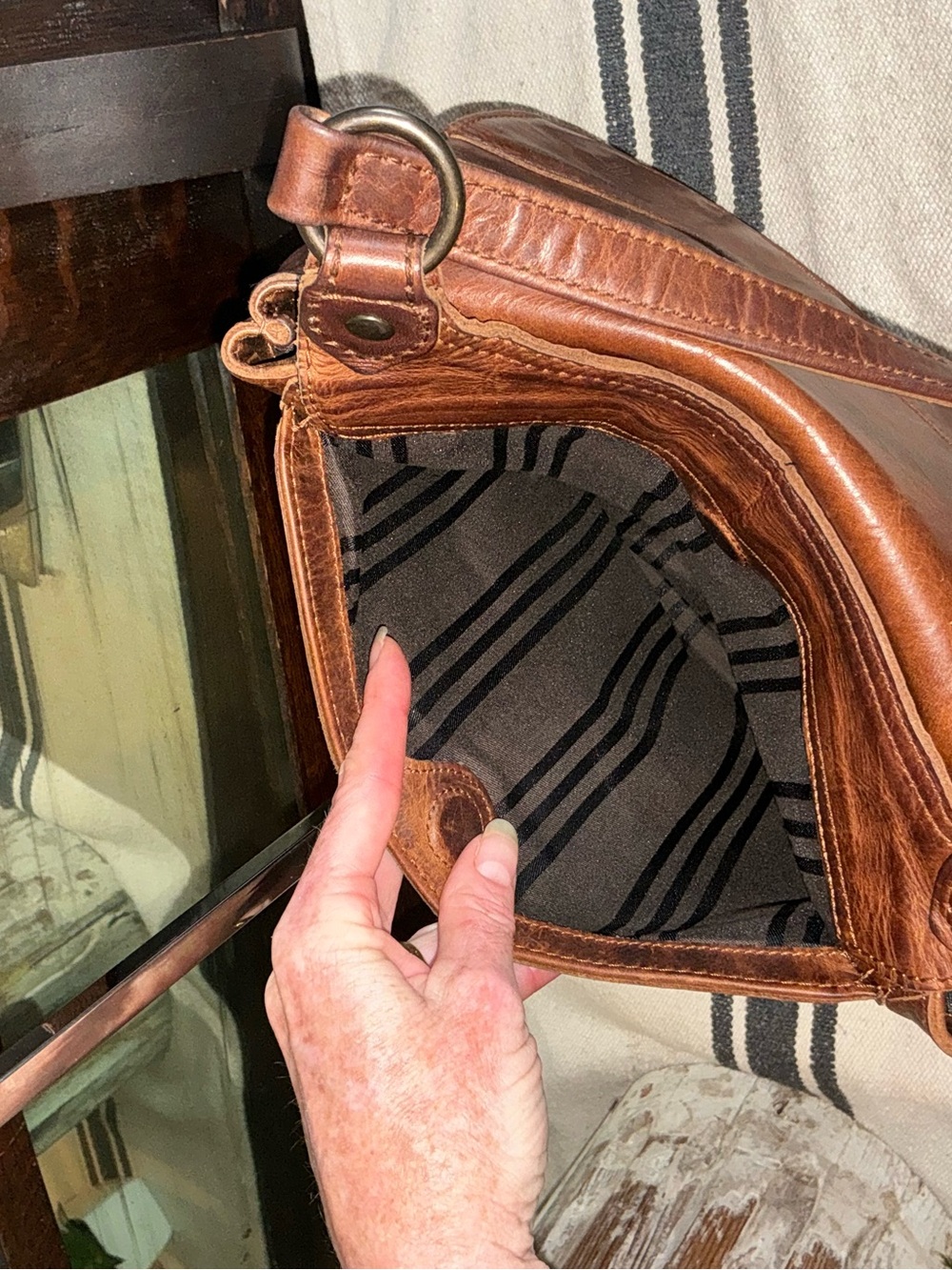 Frye Melissa Leather Saddle Bag Crossbody Shoulder Bag Cognac Brown Retail $378 - Picture 13 of 15